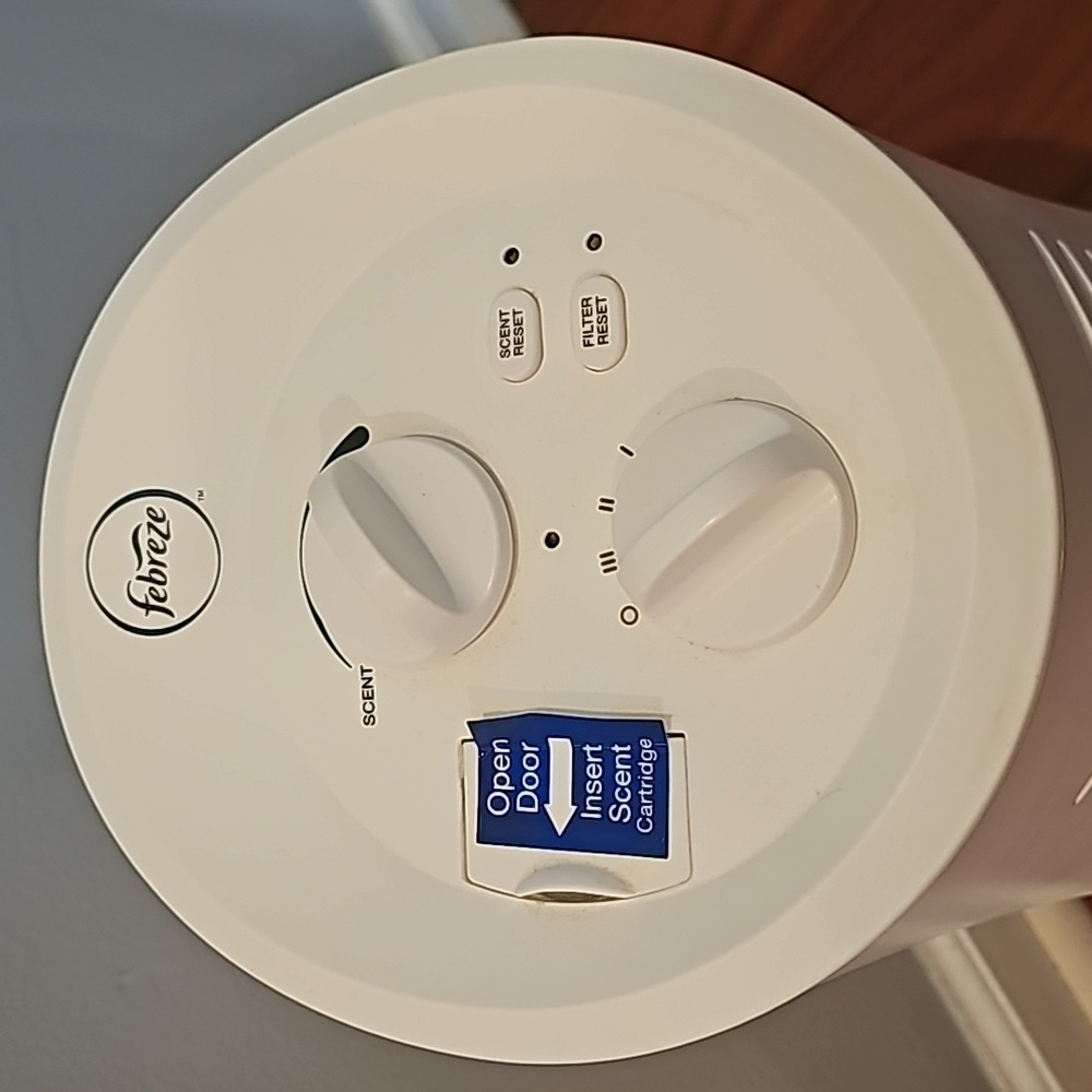 Febreze Mini Tower Air Purifier with Dual-Action HEPA-Type Filter, FHT180W, - Picture 2 of 8